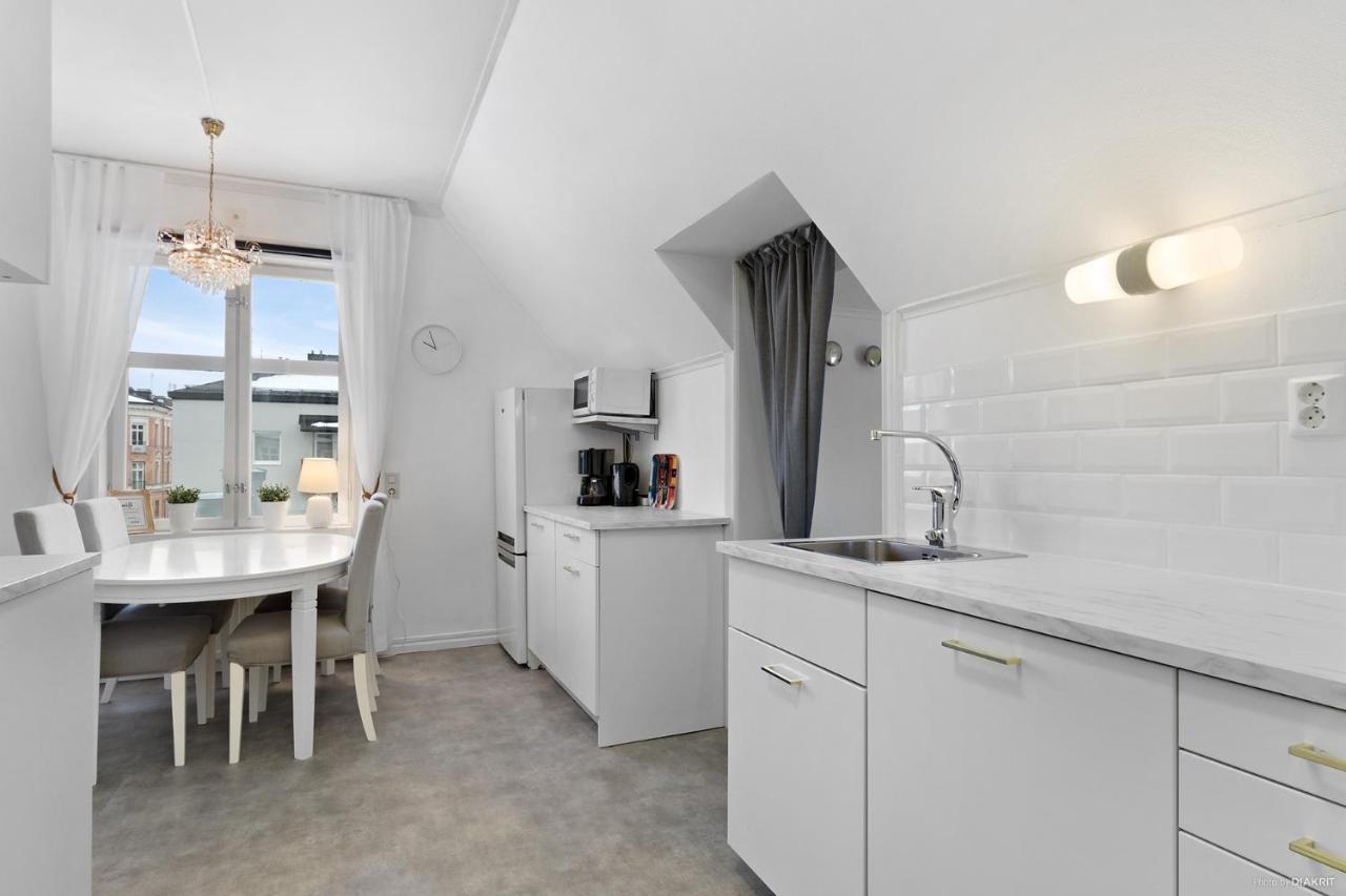 Hernoerum Storgatan - Centrala Laegenheter Härnösand Exterior foto